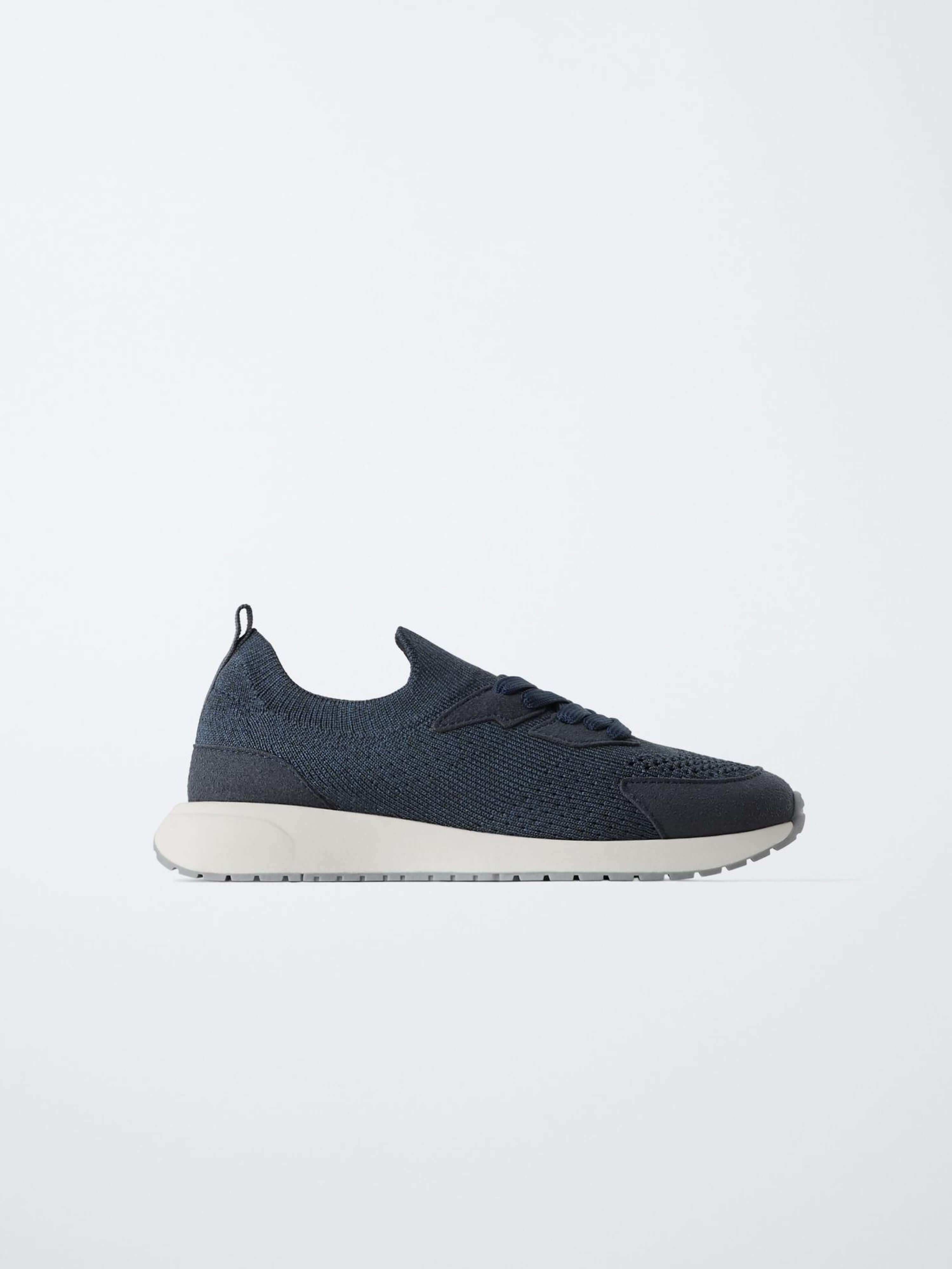 Velcro Sneaker